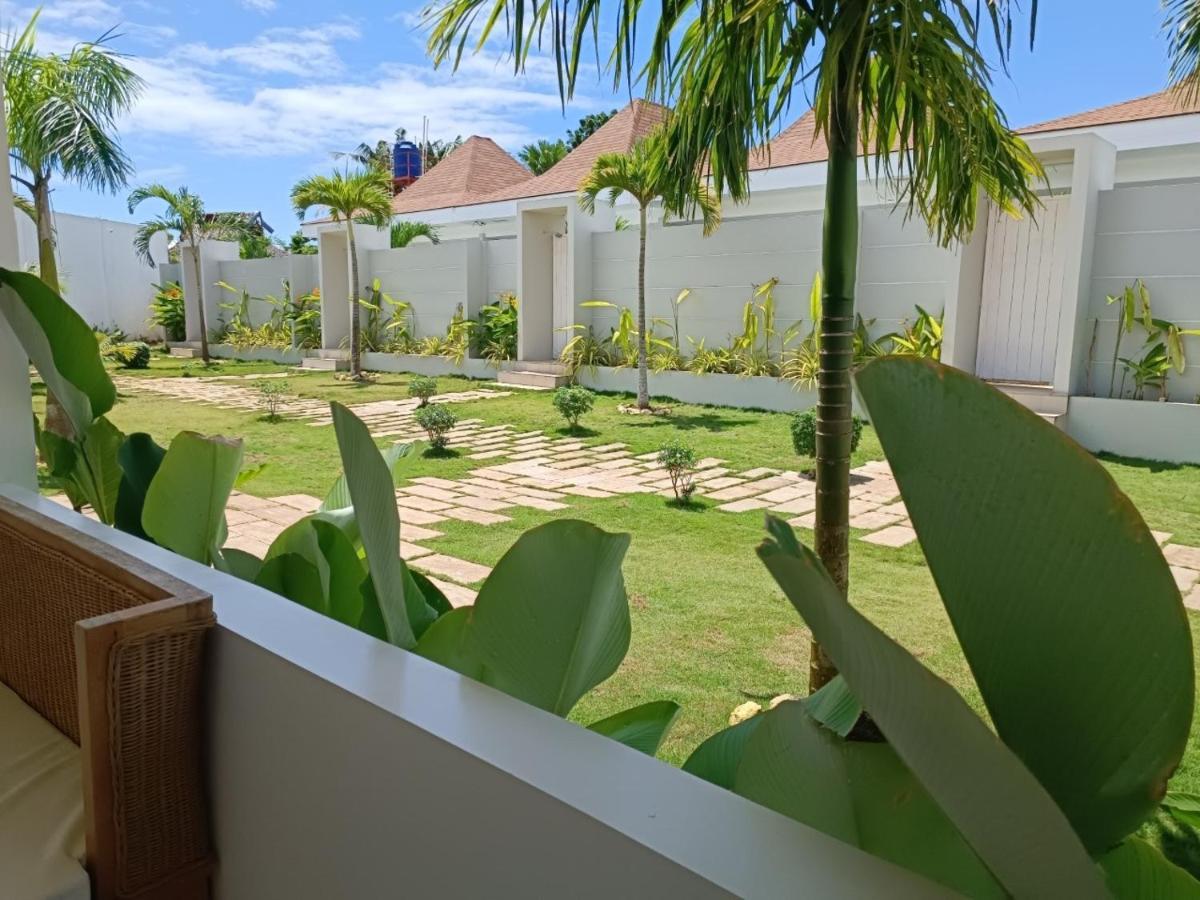 Pineale Villas, Resort And Spa Panglao Exteriör bild