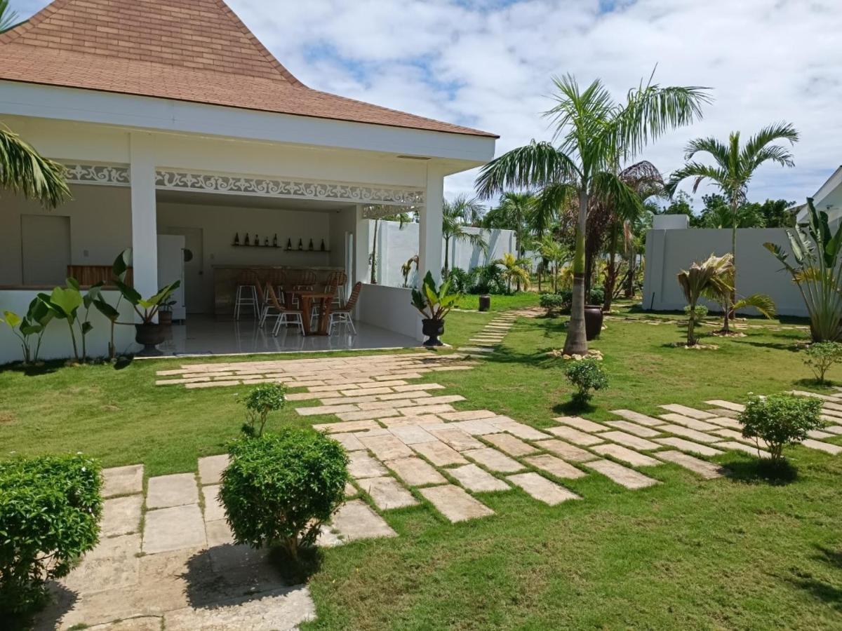 Pineale Villas, Resort And Spa Panglao Exteriör bild